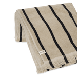 Badetuch - Alee sand/black von Ferm Living