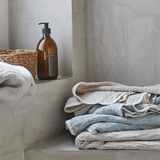 Badetuch - Cotton/Linen sand von Liv Interior