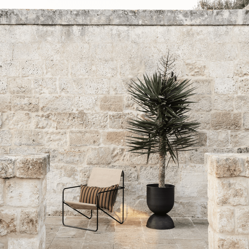 Blumentopf - Hourglass Pot schwarz XS von Ferm Living