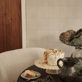 Der Cake Stand Fountain in Offwhite von Ferm Living