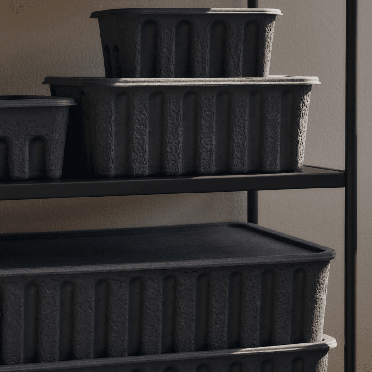 Ferm Living - Paper Pulp Boxen L Charcoal 2er Set