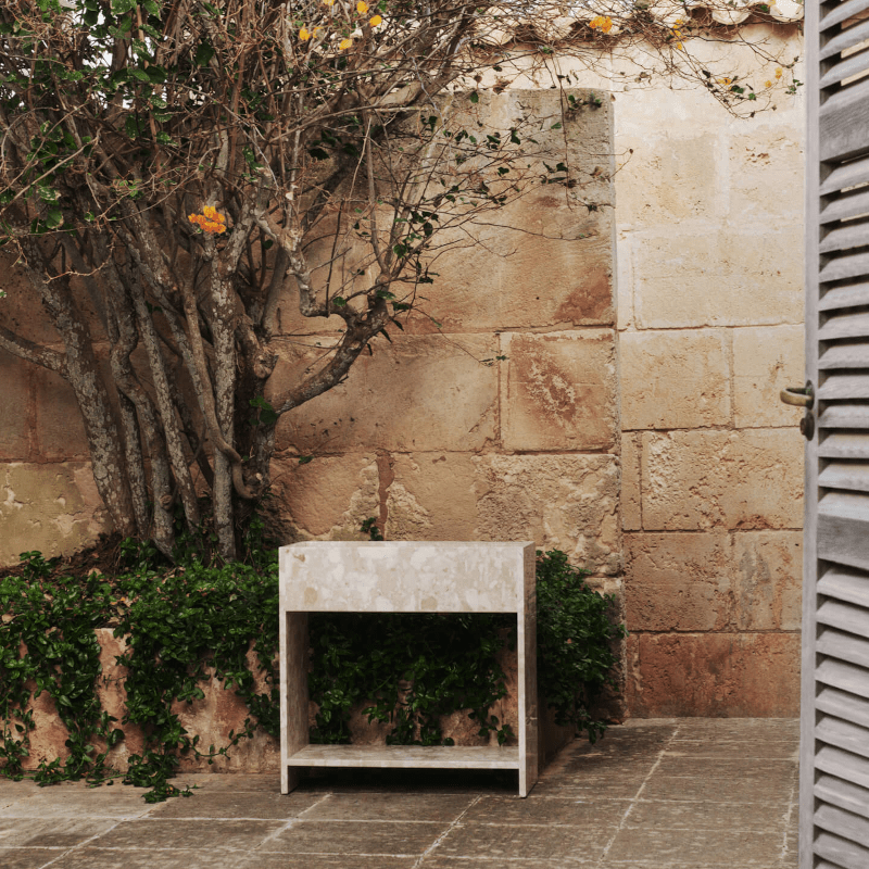 Ferm Living - Plant Box Stone mit Shelf Sand