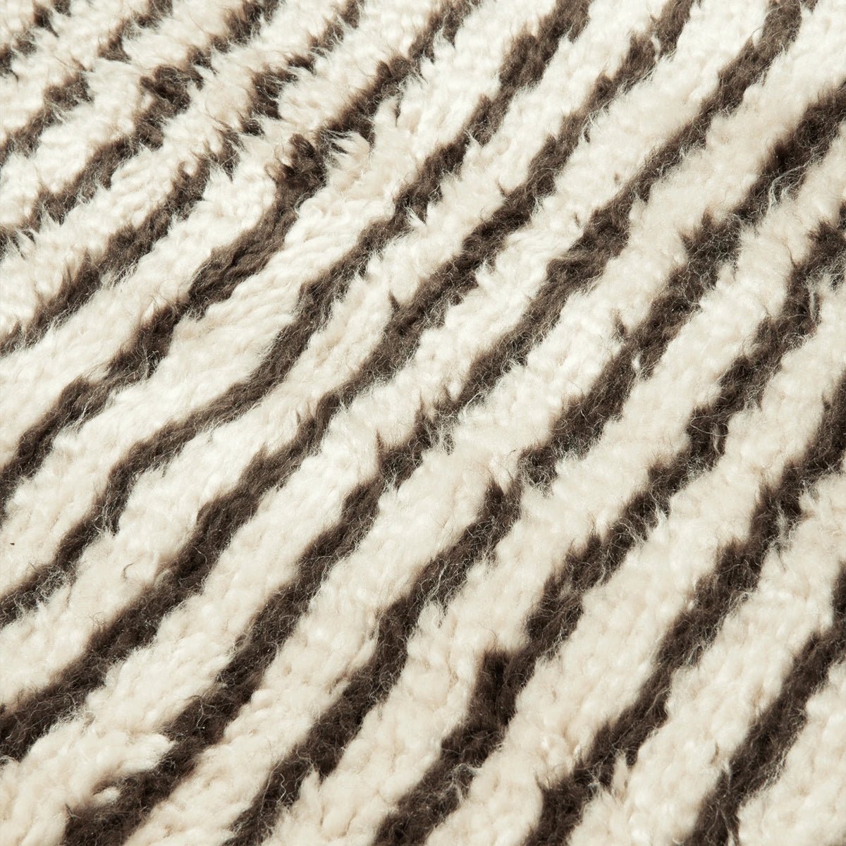 Ferm Living - Teppich Kami knotted off white/coffee