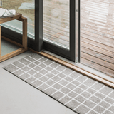 Fussmatte – Hand Travertine von Heymat