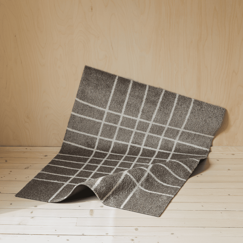 Fussmatte – Hand Travertine von Heymat