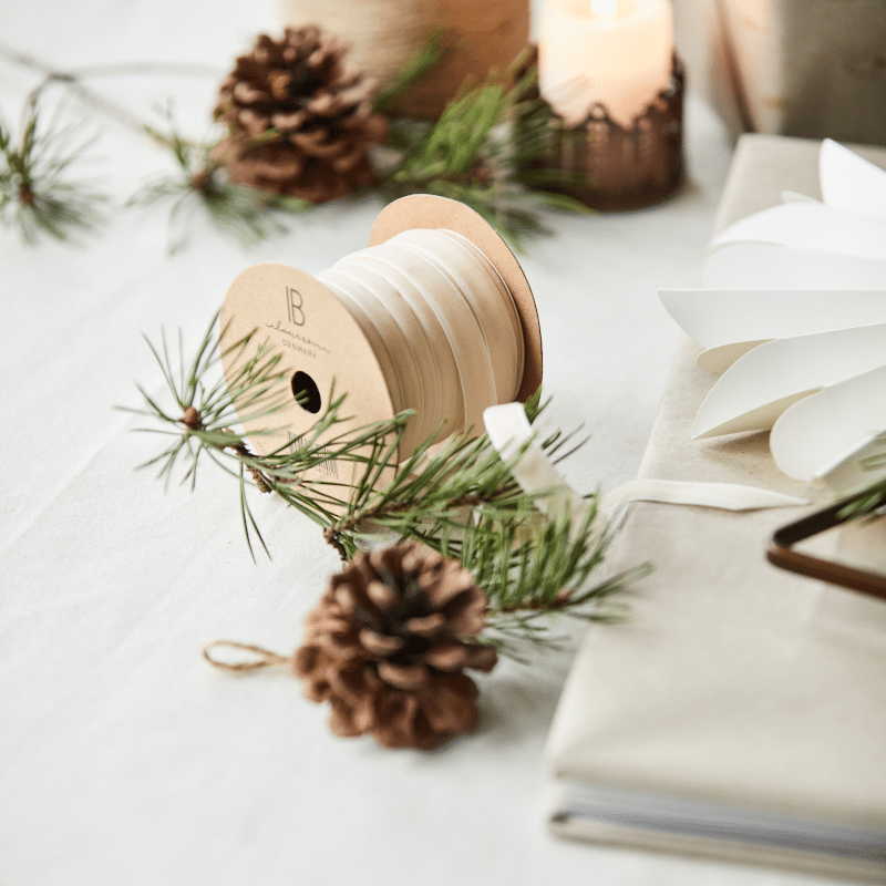 Geschenkband – Velours creme von Ib Laursen