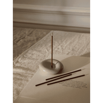 Geschenkset - Sense Incense Holder von Ferm Living