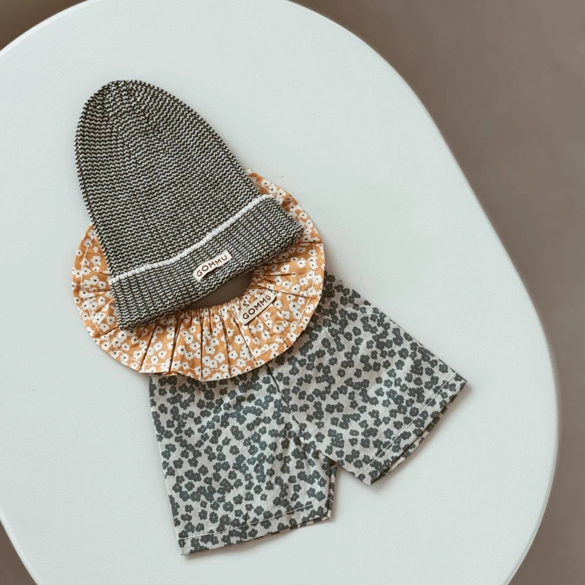 GOMMU - Beanie soft green/sand