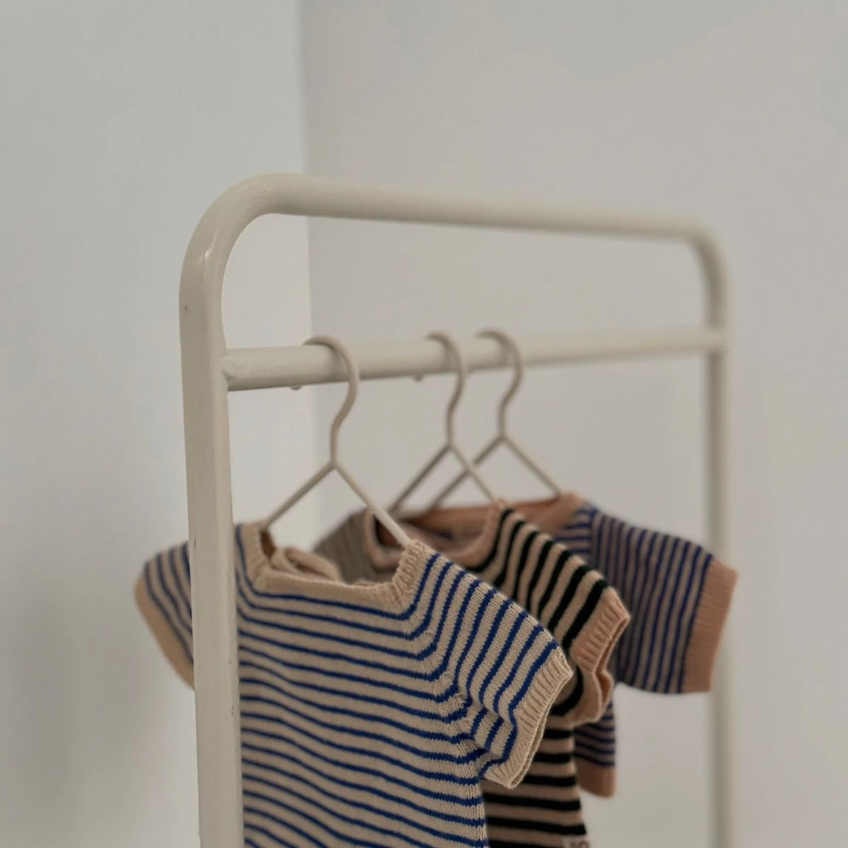 GOMMU - Onesie Short light cream/soft green