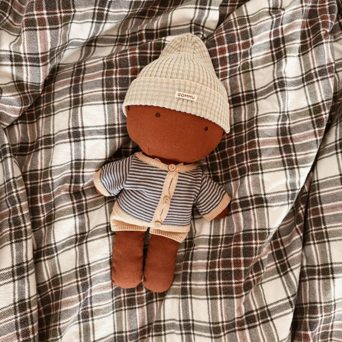 GOMMU - Puppe Baby Soft almond