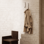 Haken – Curvature black von Ferm Living