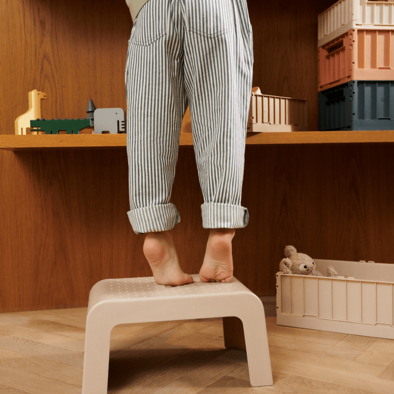 Hocker - Ulla Step Stool sandy von Liewood