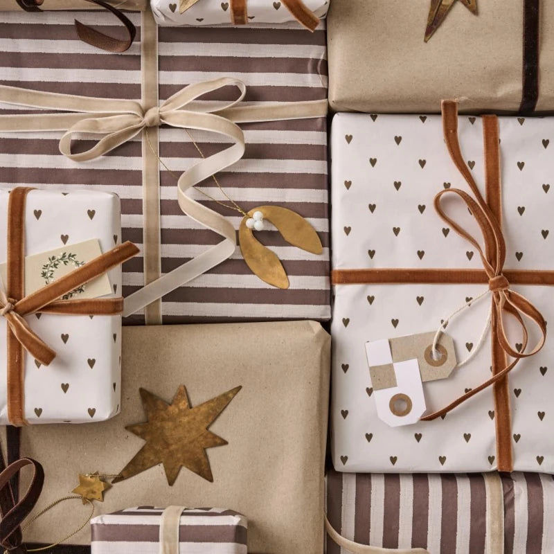 IB Laursen - Geschenkpapier Herzen braune