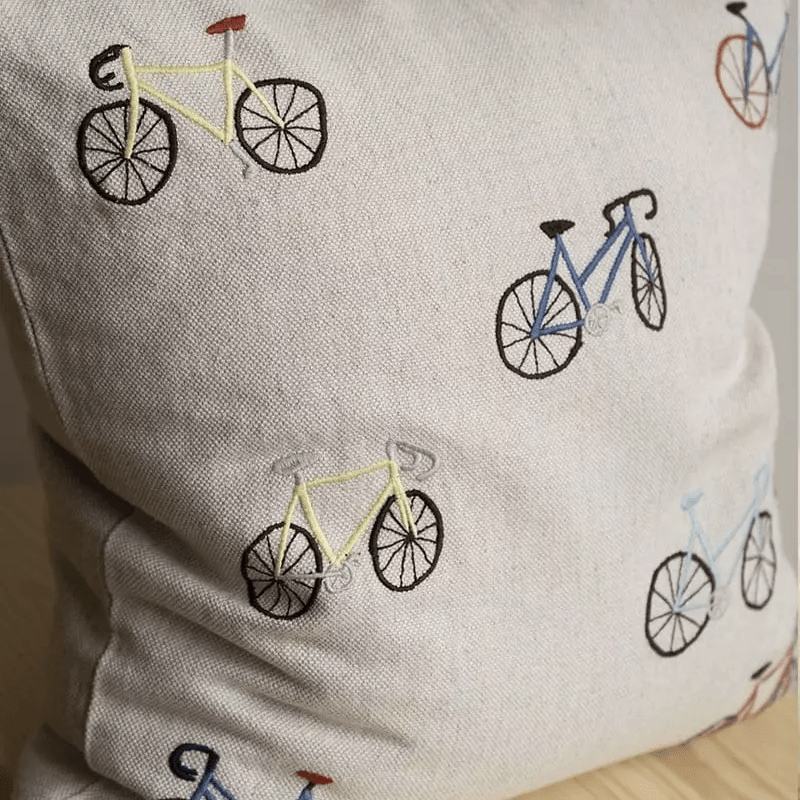 Kissenbezug – BICYCLES gestickt von Fine Little Day
