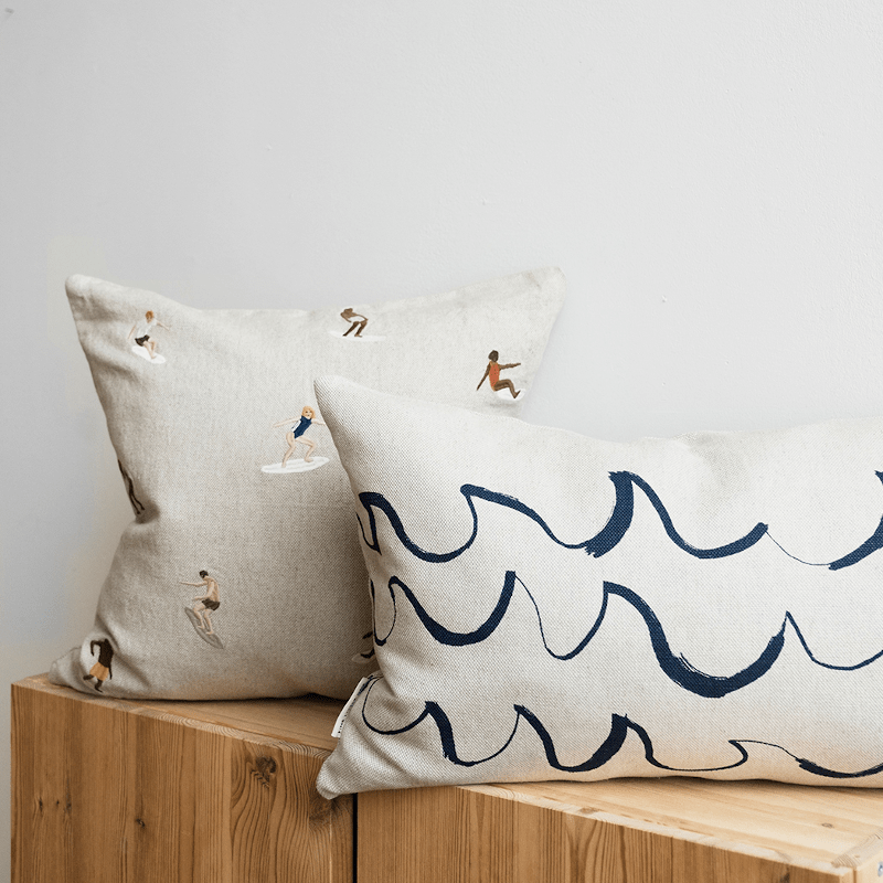 Kissenbezug – SURFERS gestickt von Fine Little Day