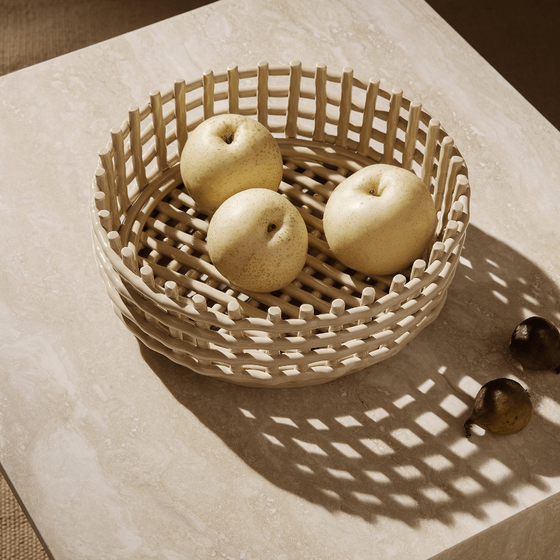Korb – Ceramic Centrepiece cashmere von Ferm Living