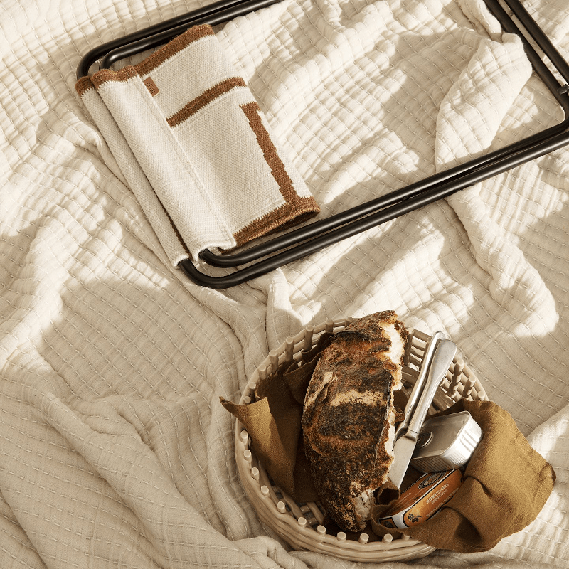Korb – Ceramic Centrepiece cashmere von Ferm Living