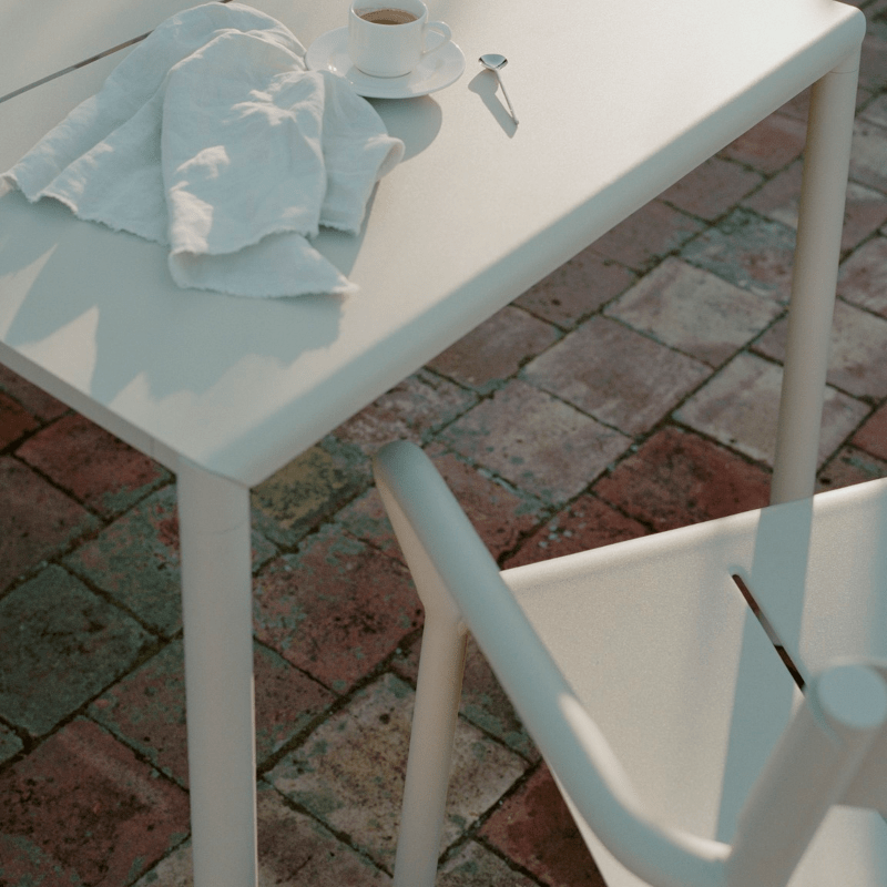 New Works - Tisch May Light Grey 170