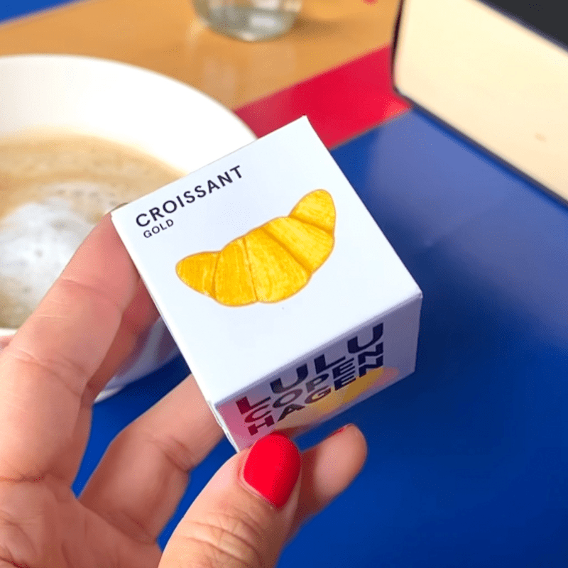 Ohrring - Croissant Gold von Lulu copenhagen