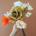Papierblume - Ice Poppy ochra von Studio About