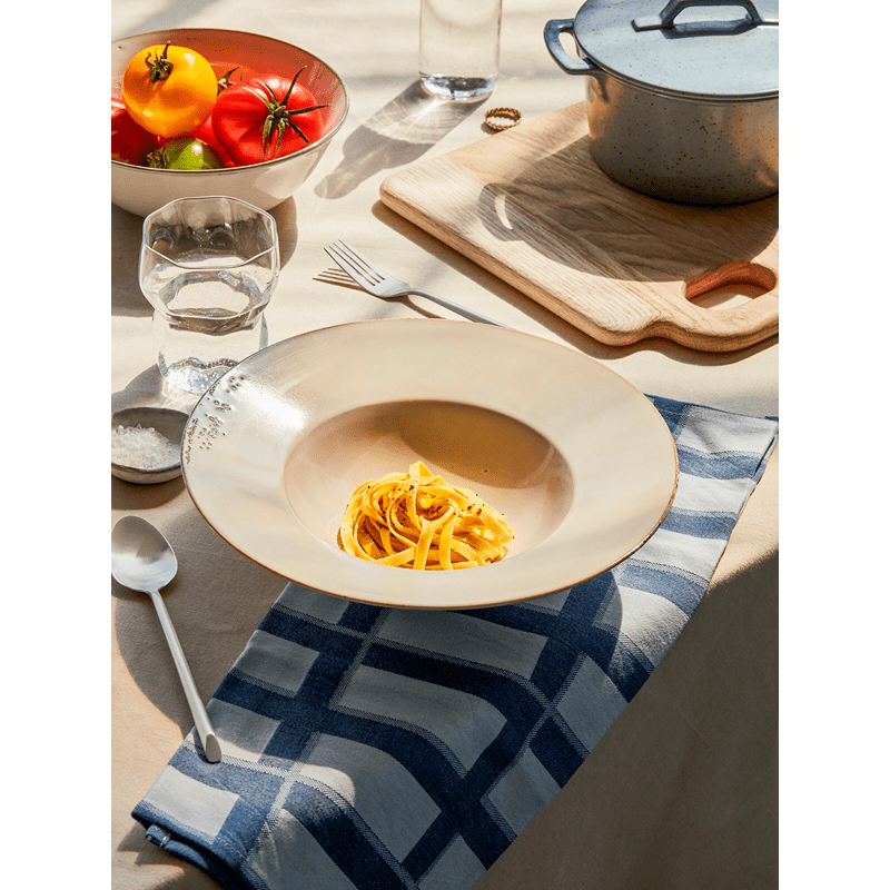 Pastateller tief - Nordic Sand von Broste Copenhagen
