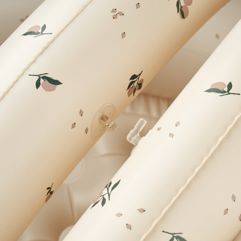 Pool mit Canopy - Hadley peach/sea shell von Liewood