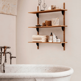 Regal - Sector triple/wide natural oak/black von Ferm Living