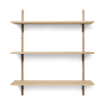 Regal - Sector triple/wide natural oak/black von Ferm Living
