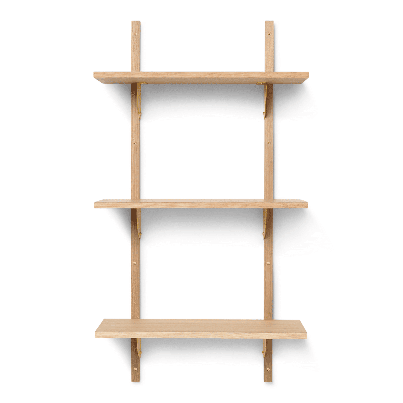 Regal - Sector triple/narrow natural oak/brass von Ferm Living