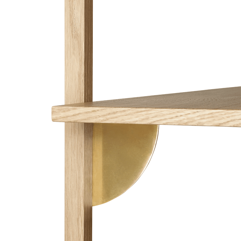 Regal - Sector triple/wide natural oak/brass von Ferm Living