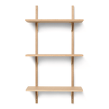 Regal - Sector triple/narrow natural oak/brass von Ferm Living