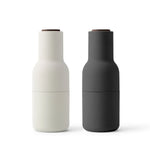 Salz- & Pfeffermühle - Bottle ash/carbon walnut von Audo Copenhagen