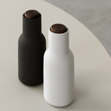 Salz- & Pfeffermühle - Bottle ash/carbon walnut von Audo Copenhagen