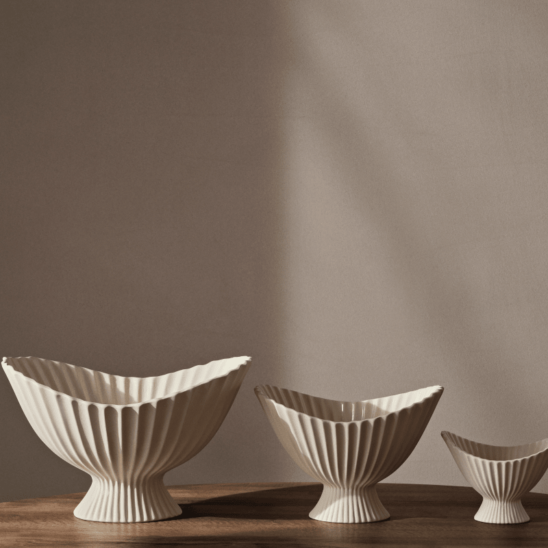Schale - Centrepiece Fountain off-white M von Ferm Living