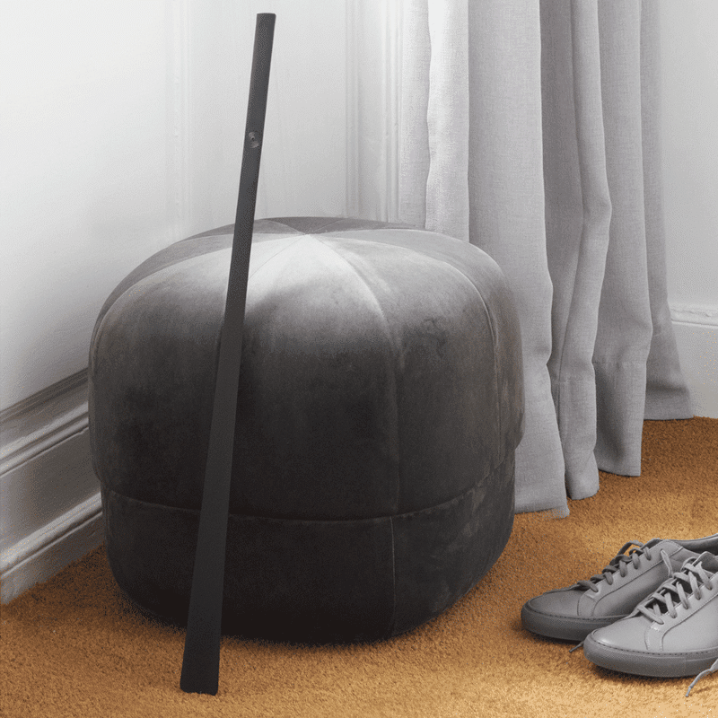 Schuhlöffel L warm grey von Normann Copenhagen