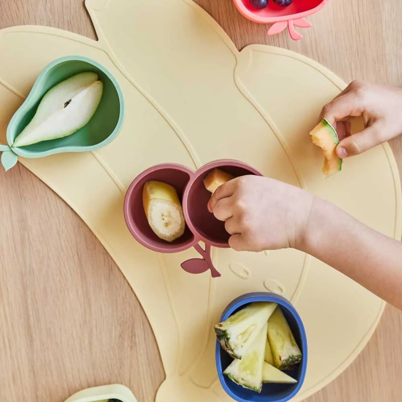 Snack Bowl - Yummy Ananas &amp; Apfel von OYOY