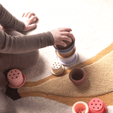 Stapelbecher – Tawa kirschrot/beige von OYOY
