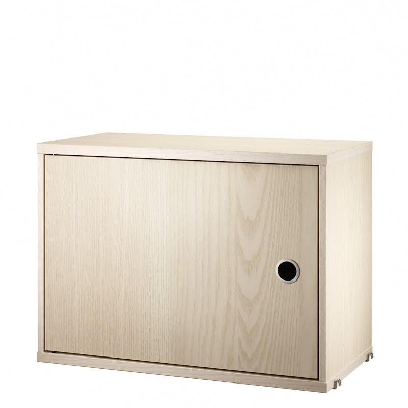String – Modul mit Schwenkür Esche von String Furniture