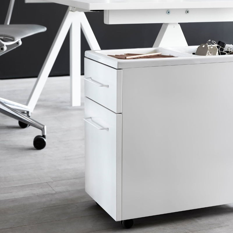 String – Works Korpus weiss von String Furniture