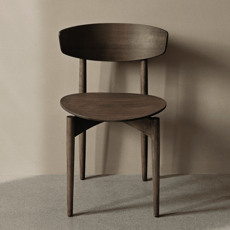 Stuhl - Herman Wood dark stained von Ferm Living