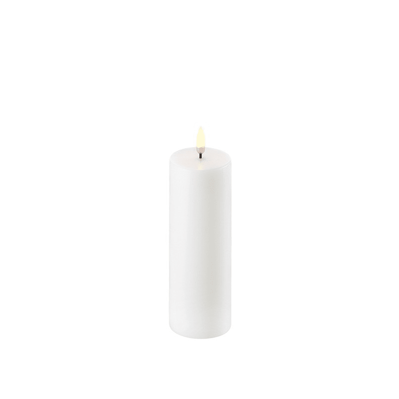 Artikel Stumpenkerze - LED Nordic White 5.8 x 15.2 von Uyuni 