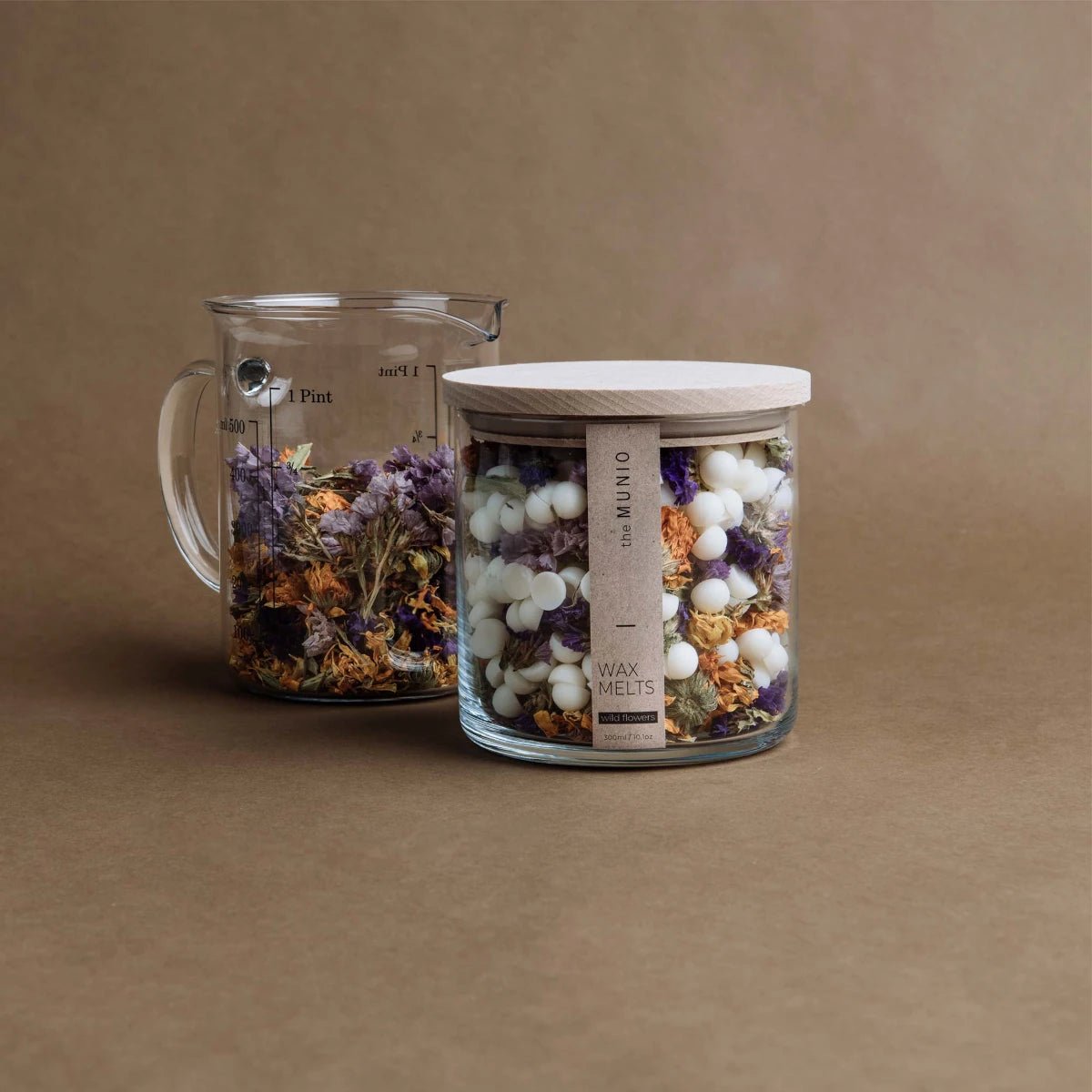 the MUNIO - Wachs Drops Wildblume