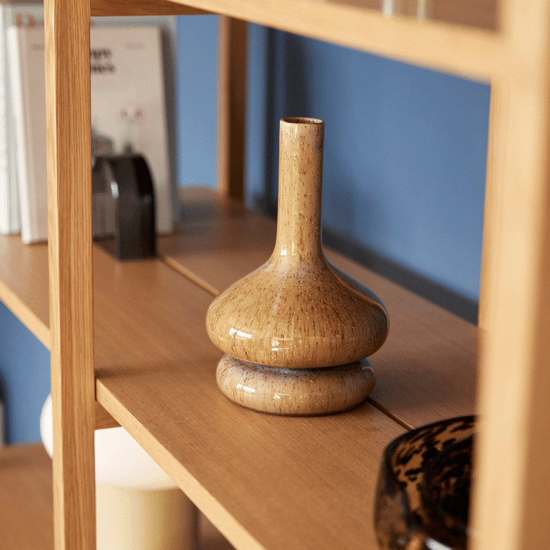 Vase - Curve sand von Hübsch Interior