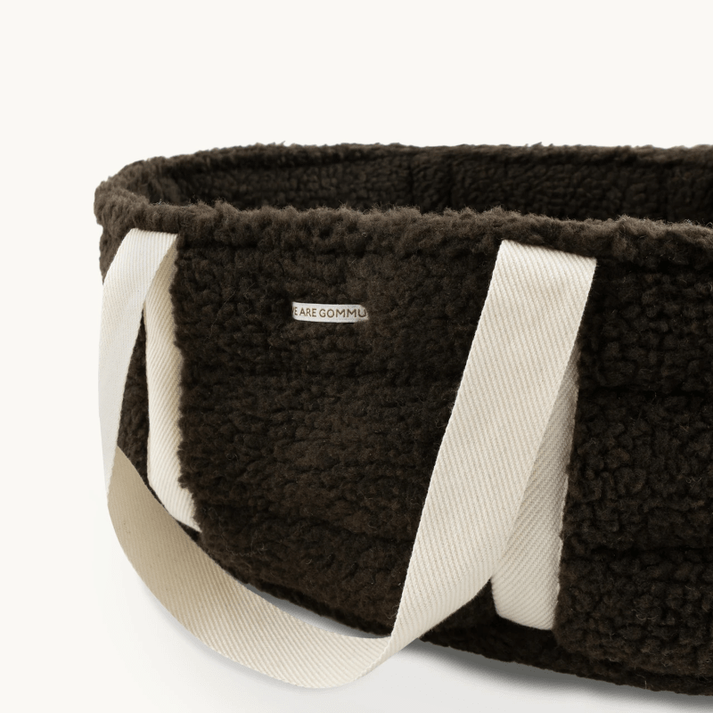 Wanne - GOMMU Bassinet Sherpa choco von we are Gommu