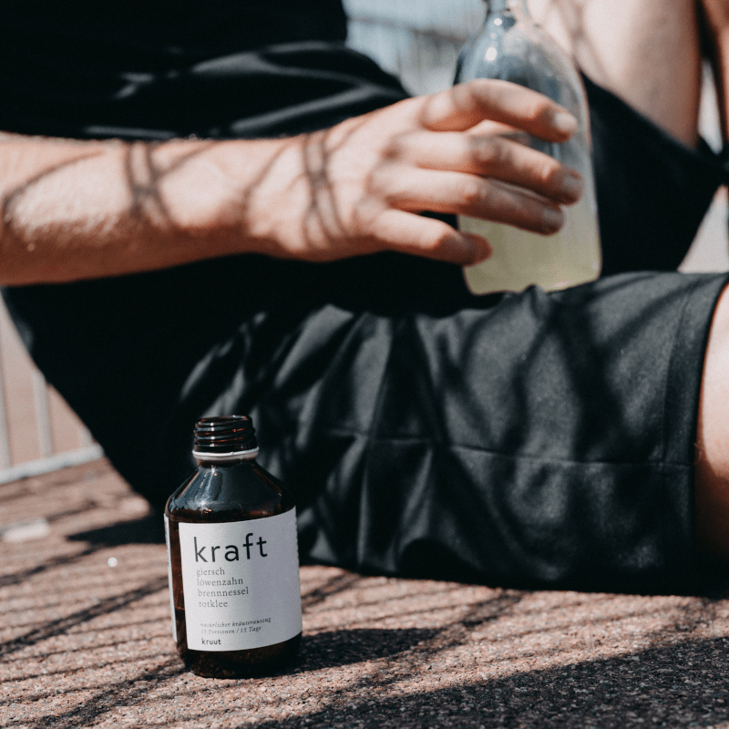 Wildkräuter Oxymel - Kraft von kruut